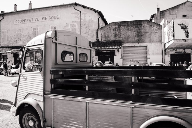 1923, début d'une activité