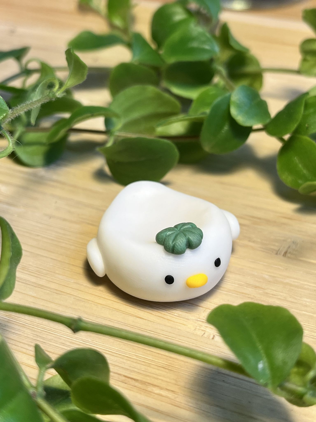 Oro-sten i Polymerlera – Handgjord Dekoration & Trygghetsobjekt