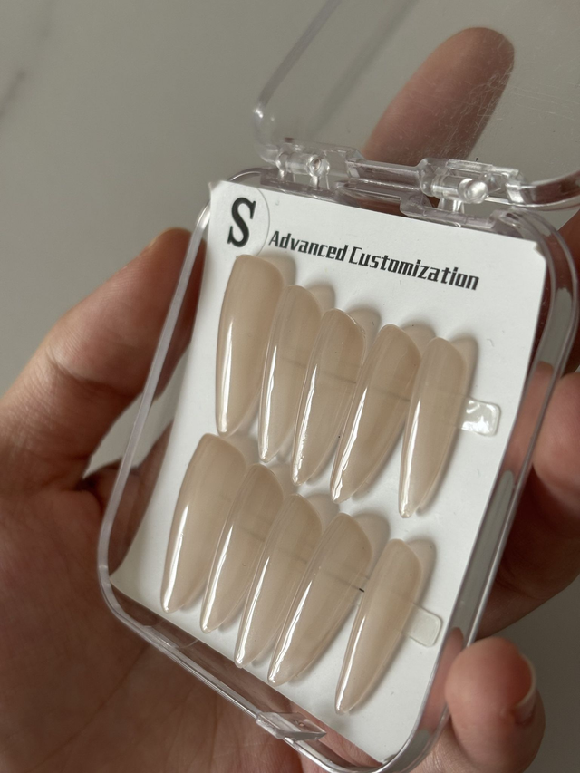 FAUX ONGLE TAILLE S (LONG)