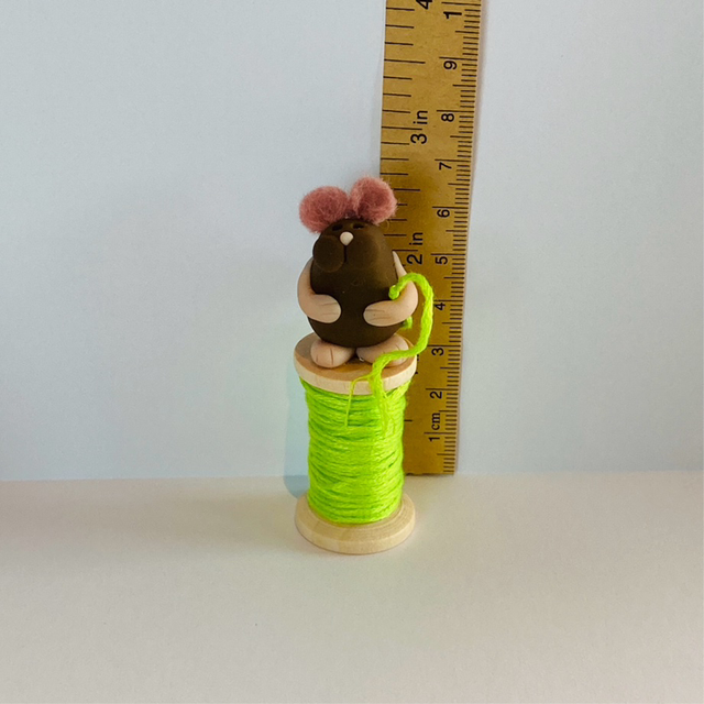 Bobbin mouse