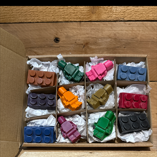 Tin Men & Bricks Wax Crayon Gift Box