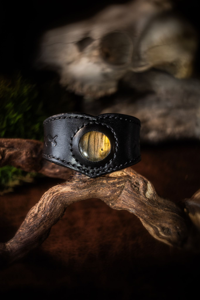Bracelet cuir et labradorite orangée