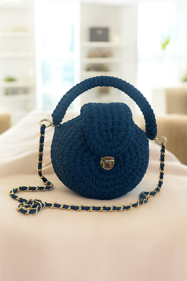 Háčkovaná kabelka “Navy Chic”