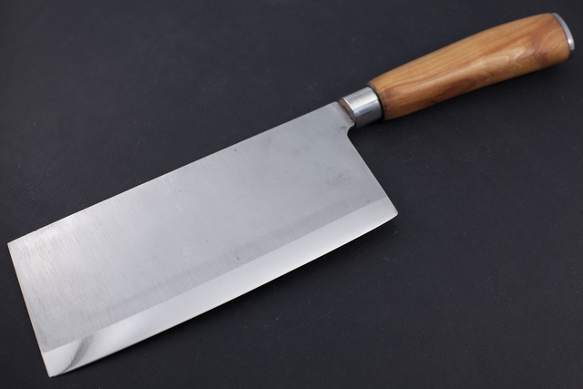 Couteau de chef chinois - manche en poirier, lame carbone