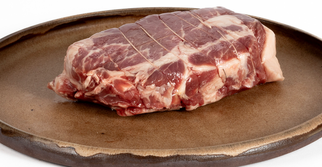 Le rôti échine, environ 500 g