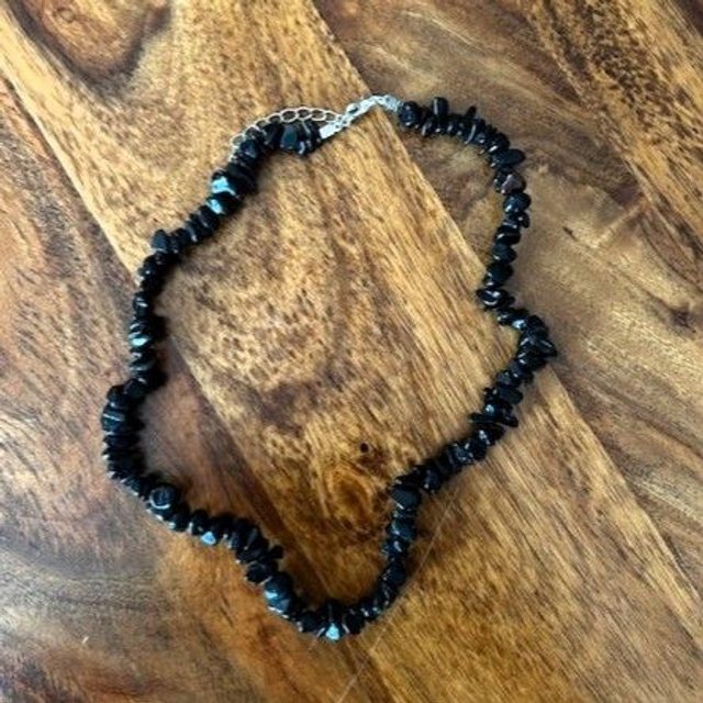 Obsidian Crystal Chip Necklace – Handmade Root Chakra Jewellery for Protection, Grounding &amp; Emotional Strength