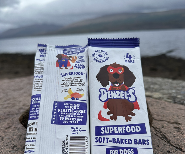 Soft-baked chew - Superfood - Banana, Berries and Salmon