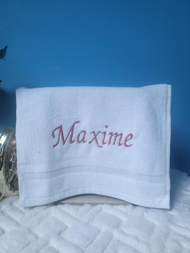 Serviette brodée Maxime 