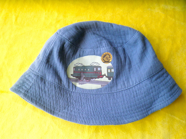 Chapeau enfant/Bébé "loco jouet"