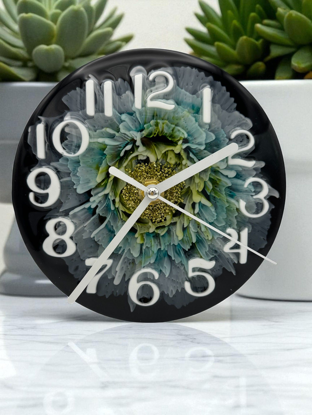 Small Resin Black Clock with 3D Bloom