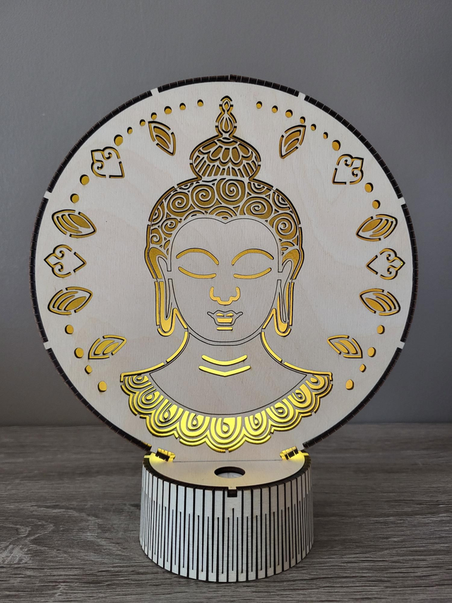 Lampe d&#039;ambiance en bois gravé avec télécommande