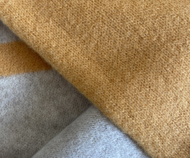 Wind Knitted Scarf linen, gazelle