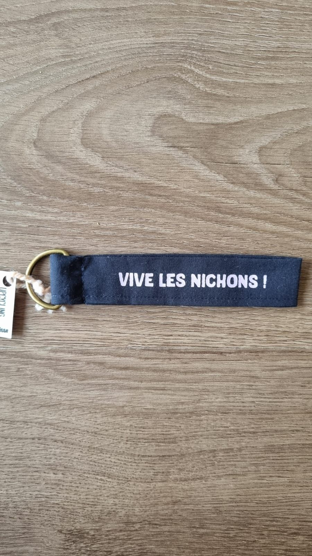 Porte-clé "Vive les nichons !"