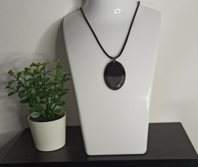 Pendentif noir et gris CO030