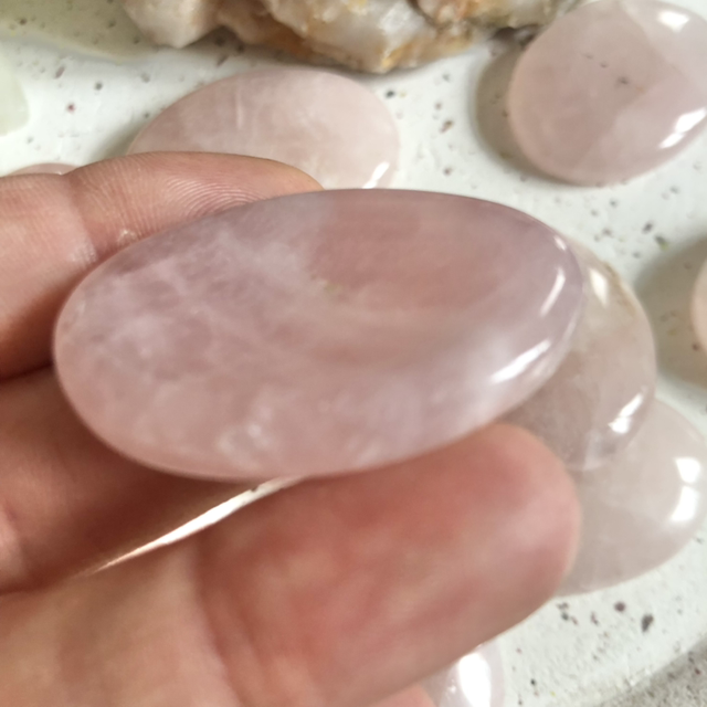 Pierre de souci / d’apaisement Quartz rose
