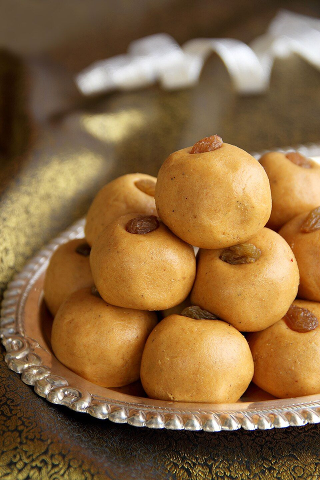 Besan Ladoo (350 Gram)