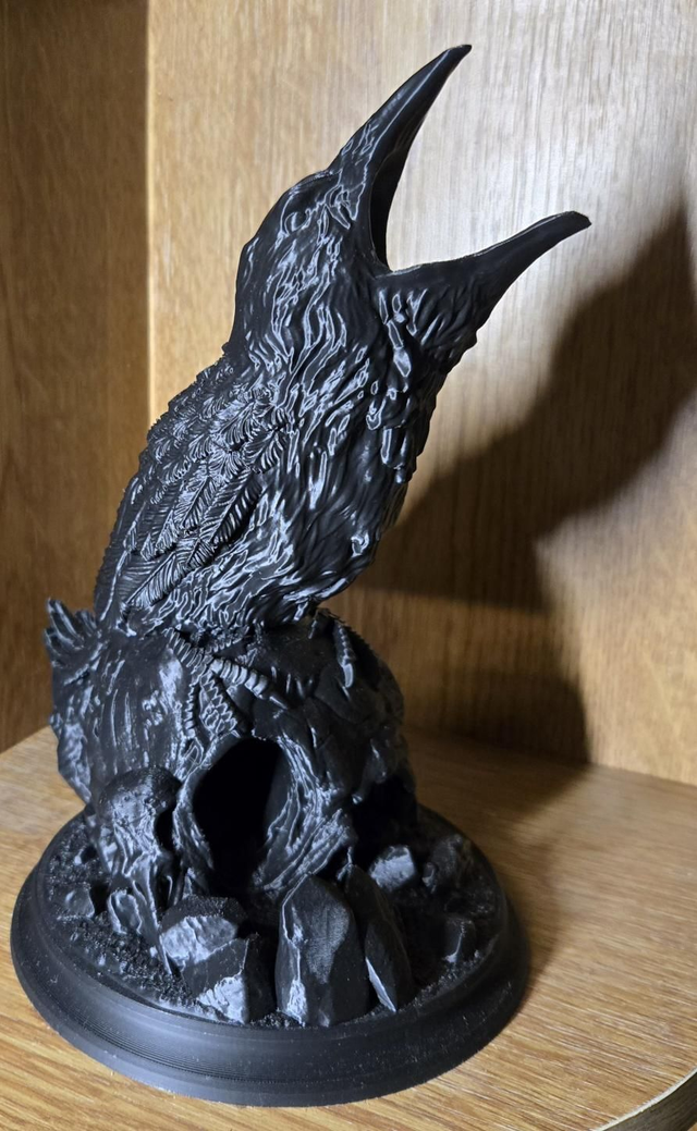 The Raven - Dice tower.