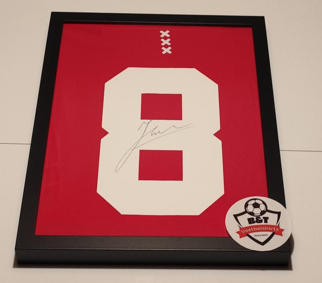 Gesigneerd Sjaak Swart Ajax shirt