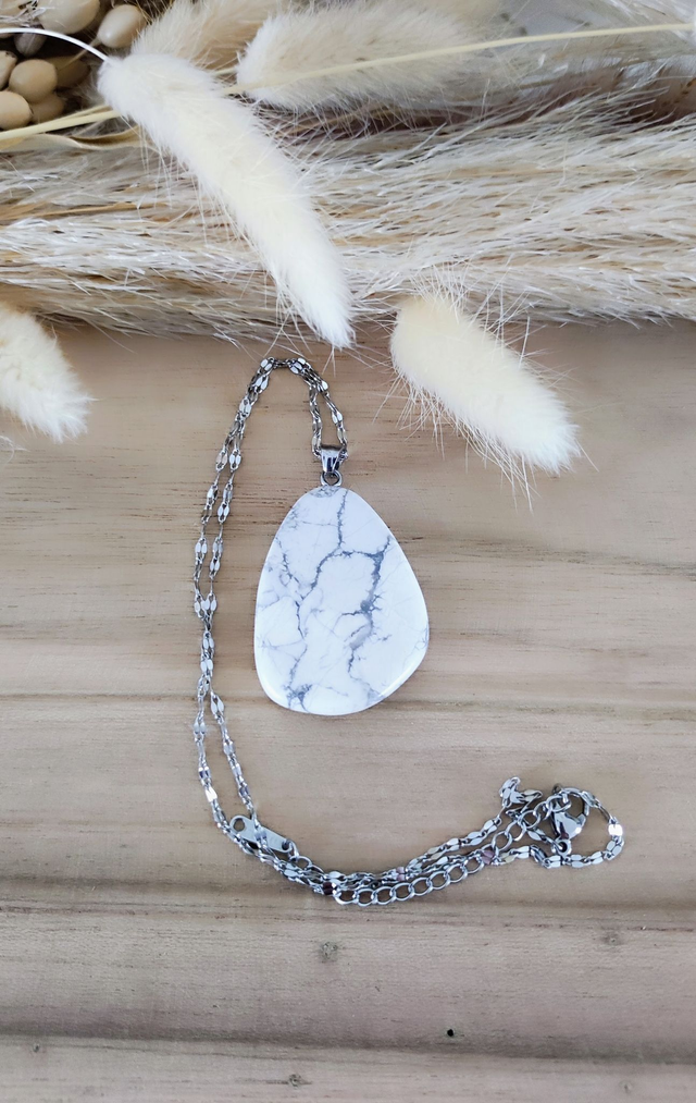 Pendentif "Isis" Howlite