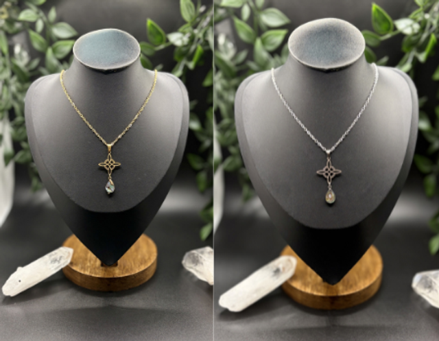 Collier Elya – Nœud de Sorcière & Ormeau