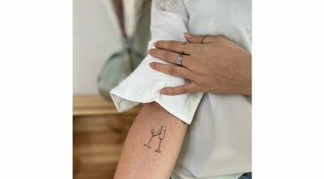 Tatouage &quot;Champagne et Martini&quot;