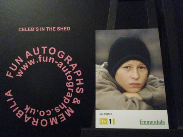 Luke Tittensor (Daz Sugden) Original Emmerdale Yellow &amp; White Itv1 Logo Cast Card