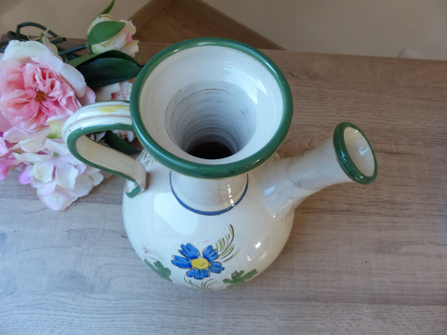 Rare Grand Pichet Carafe Chevrette en terre cuite émaillée de Fleurs Artisanat Italien Numéroté Vintage, Pichet Antique Peint Main Floral