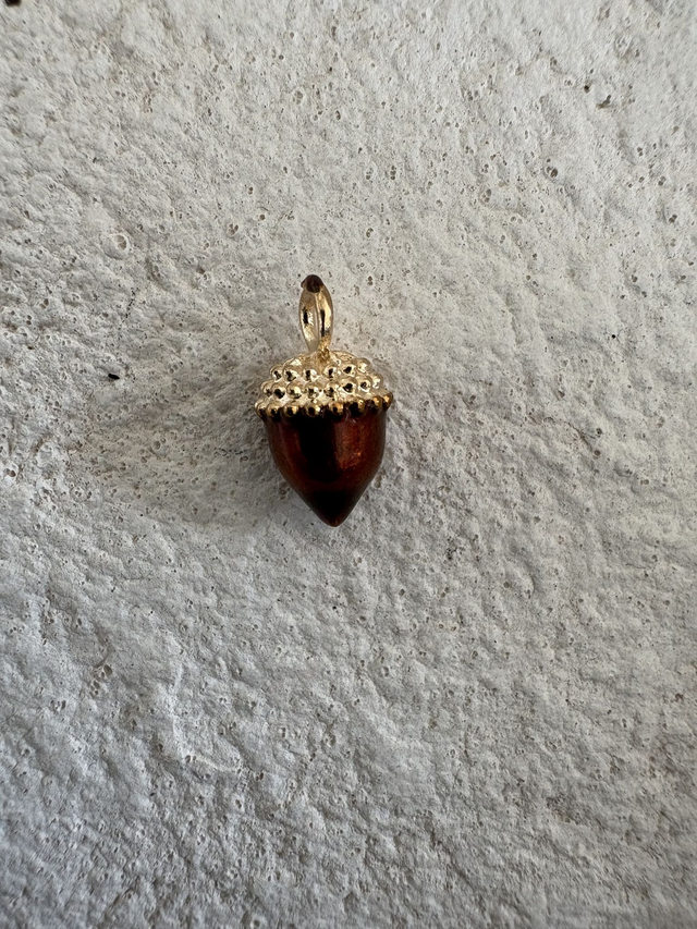 Charm Gland