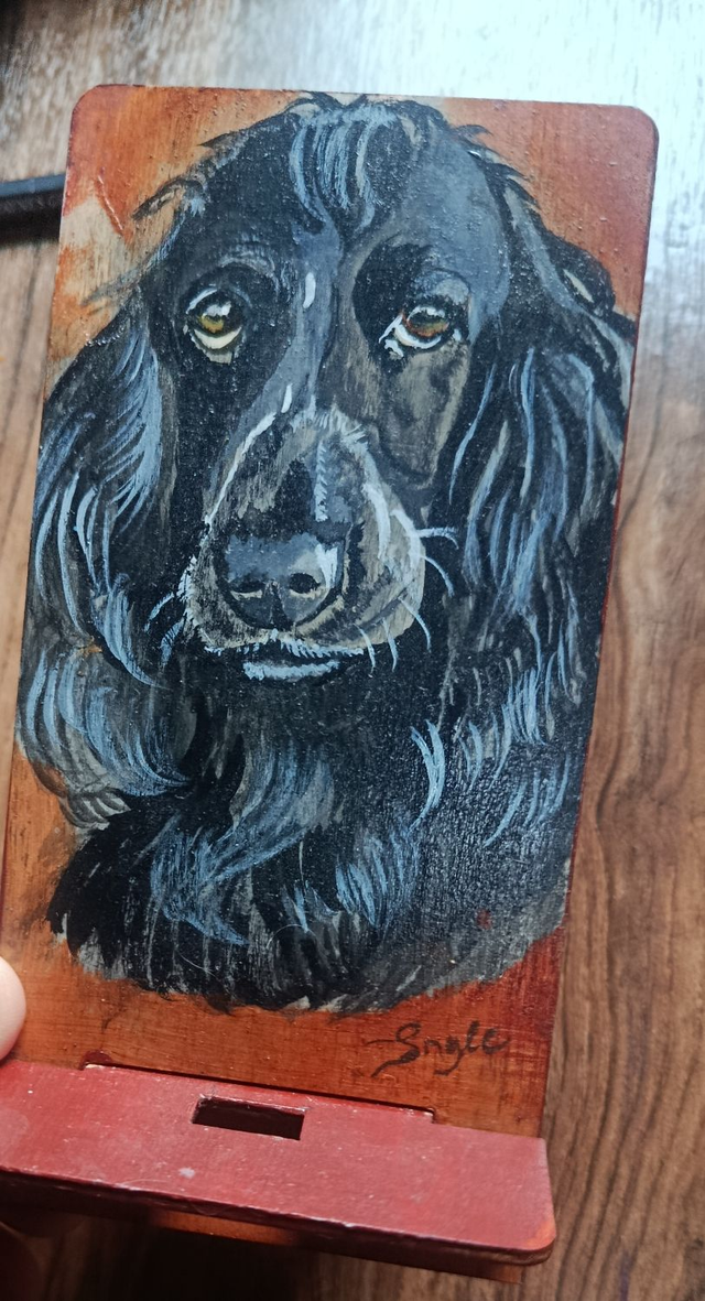 Support téléphone en bois, peint à la main avec votre animal