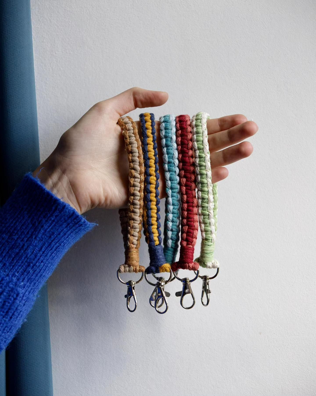 PLUME ~ Porte-clé bicolore