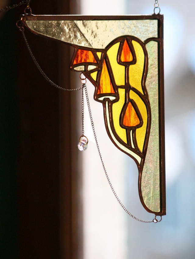 Angle champignon charmants droit