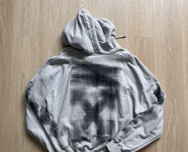Off White hoodie Grey size XL preowned 9,5/10