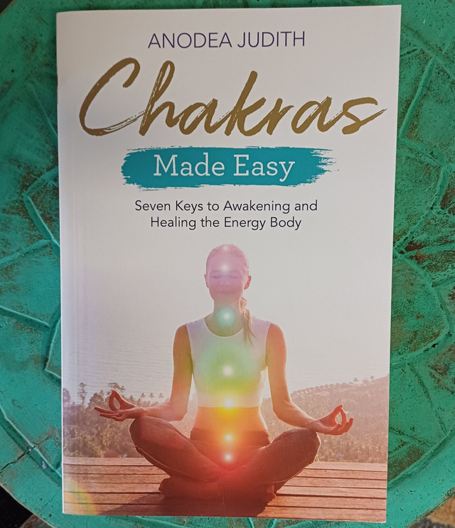Chakras Made Easy by Anodea Judith