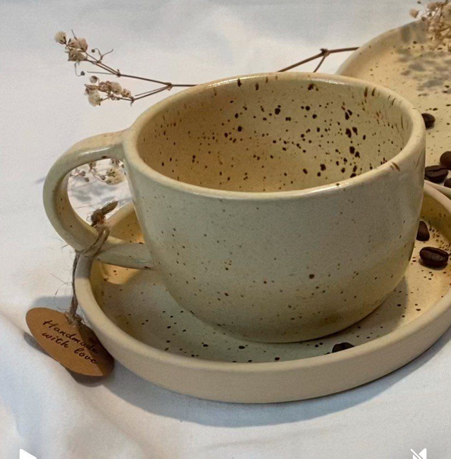 Set colazione ceramica composta da Tazza e piattino - linea Savana