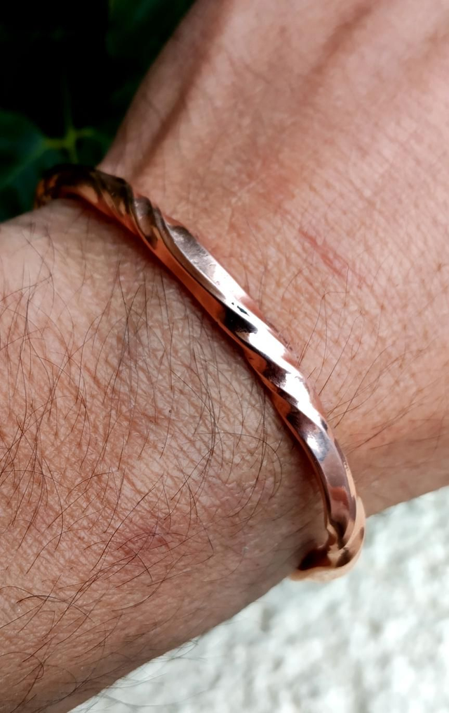 Bracelet cuivre pur anti-inflammatoire, vrillé