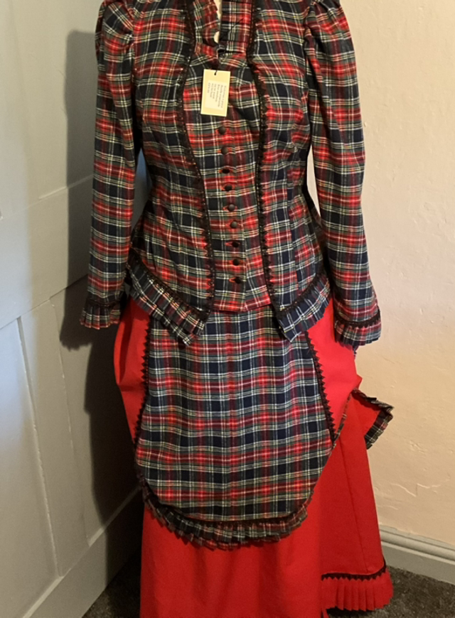 Tartan 3 piece bustle ensemble 009