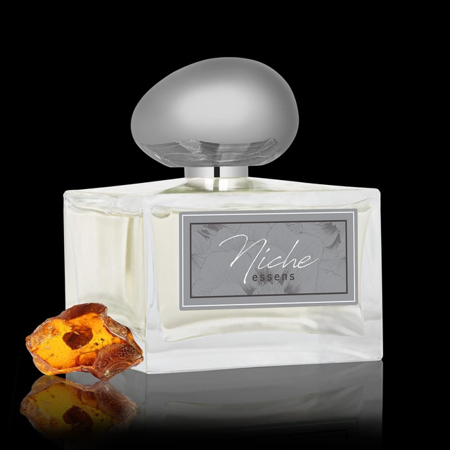 Perfume Niche - Noble Gray 100ml Súper Cedar Byredo