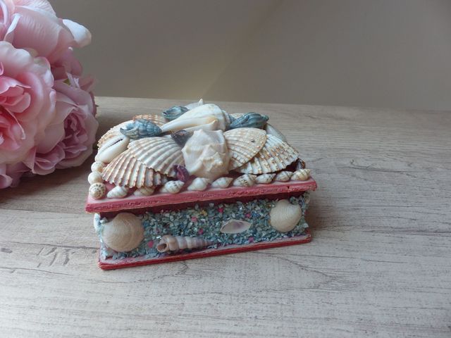 Petit Coffret à Bijoux Vintage en Coquillages – Souvenir Bord de Mer – Artisanat Français – Boîte à Trésors Rétro - Déco Maison Océan Marin