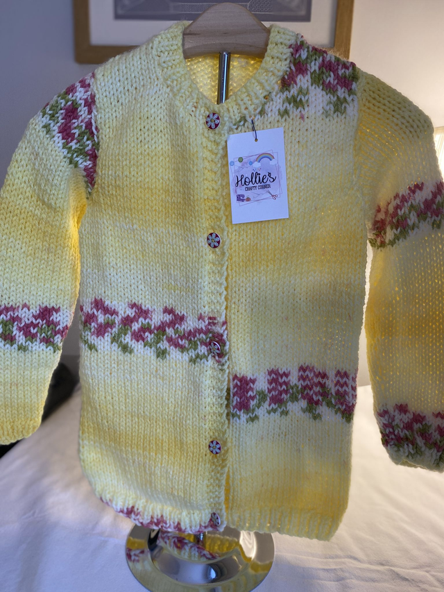 G4  girls knitted cardigan, 28 inch chest