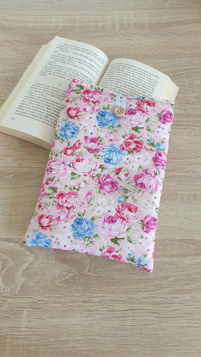 Pochette/ couvre livre rose/ bleu