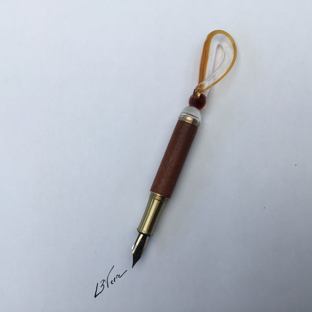 Stylo à plume réf Styp 025