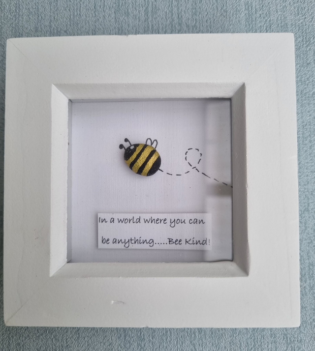 Irish, Hand Crafted, Pebble Art Bee Picture