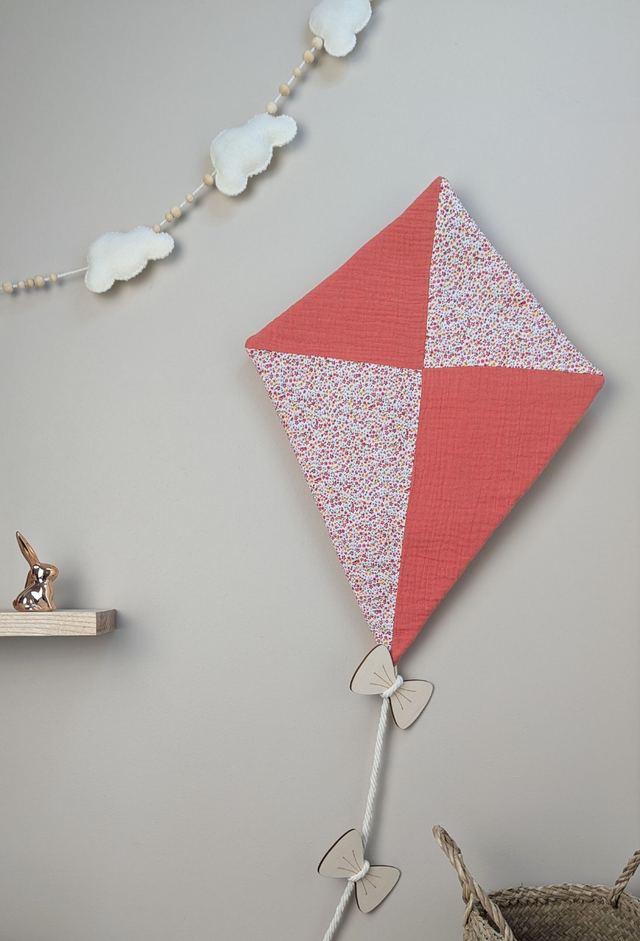 Décoration cerf-volant - rose corail et liberty
