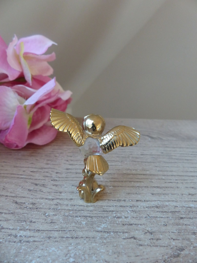 Mini chouette dorée en métal et résine à facettes – Figurine Hibou scintillant en résine, symbole de sagesse et envol, idée cadeau fête