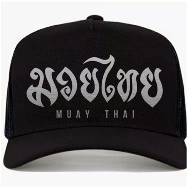 Boné Muay Thai Letras Tailandesas