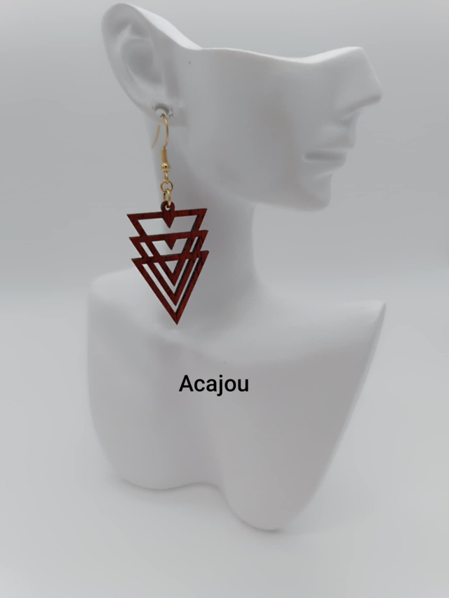 Boucles d&#039;oreilles en bois Triangle