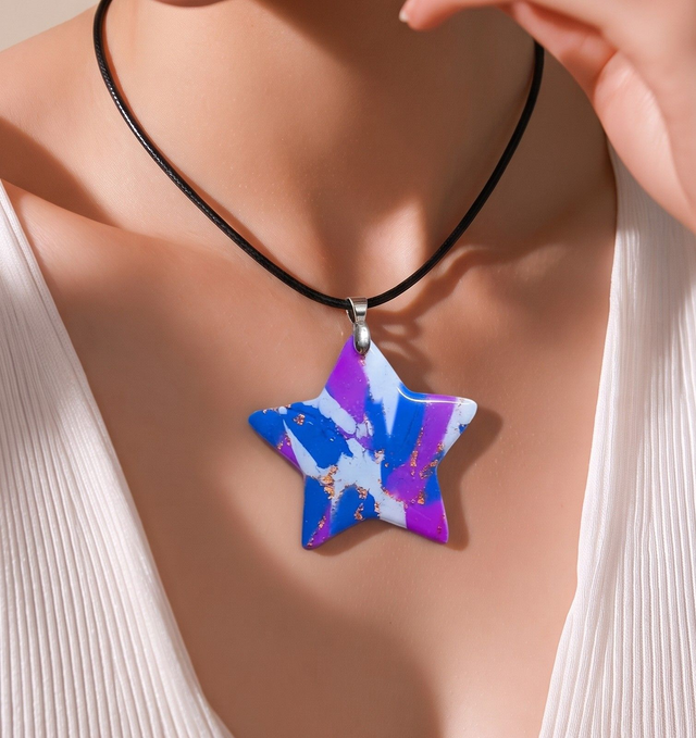 Pendentif étoile Nébuleuses