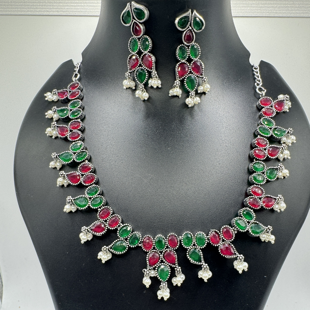 Oxidised Ruby Green necklace 