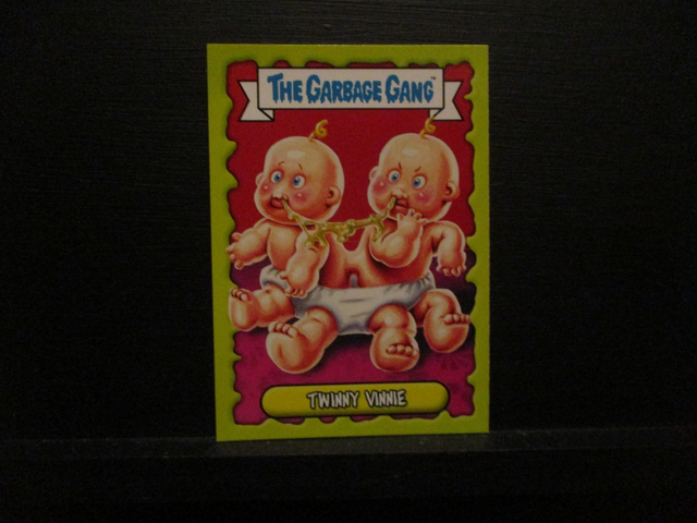 Twinny Vinnie - (Topps) The Garbage Gang Original Trading Card #56