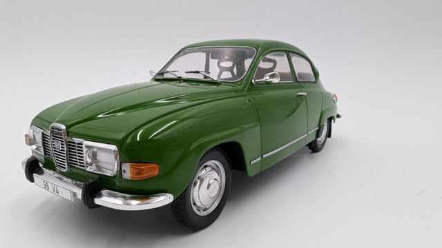 Saab 96 V4 (1971) – skala - 1:18